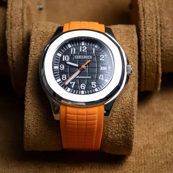 Seiko Aquanaut Orange
